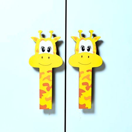 Handcrafted Acacia Wood Giraffe Handle Pair